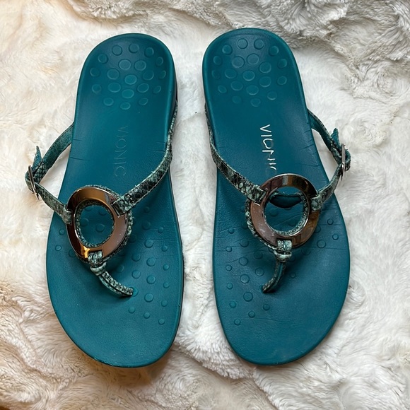 Vionic Shoes - VIONIC sandals. Size 11.